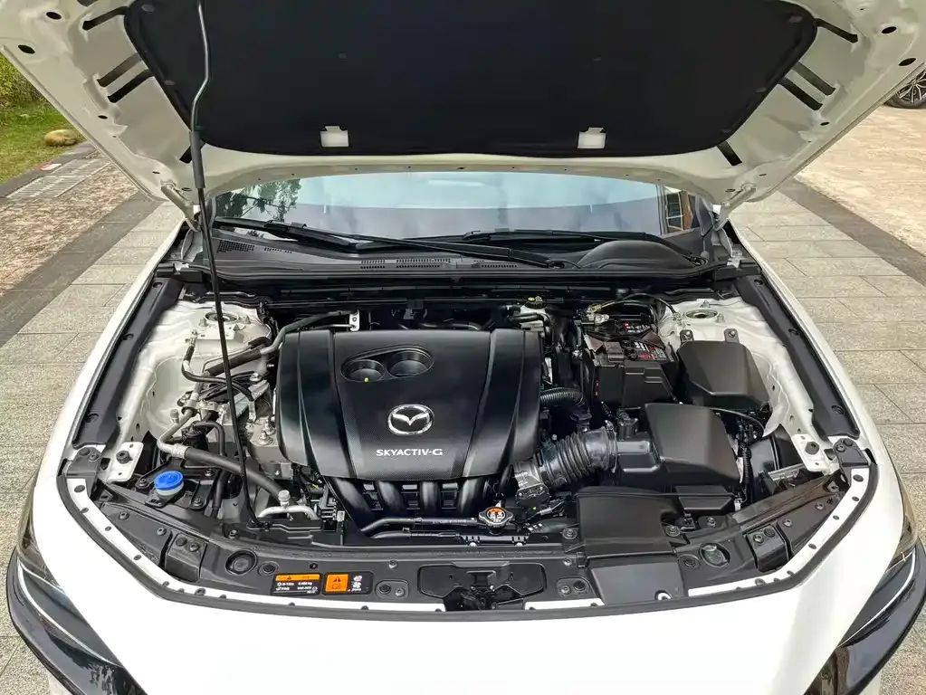 Mazda 3 Axela 2023 из CN, фото 7