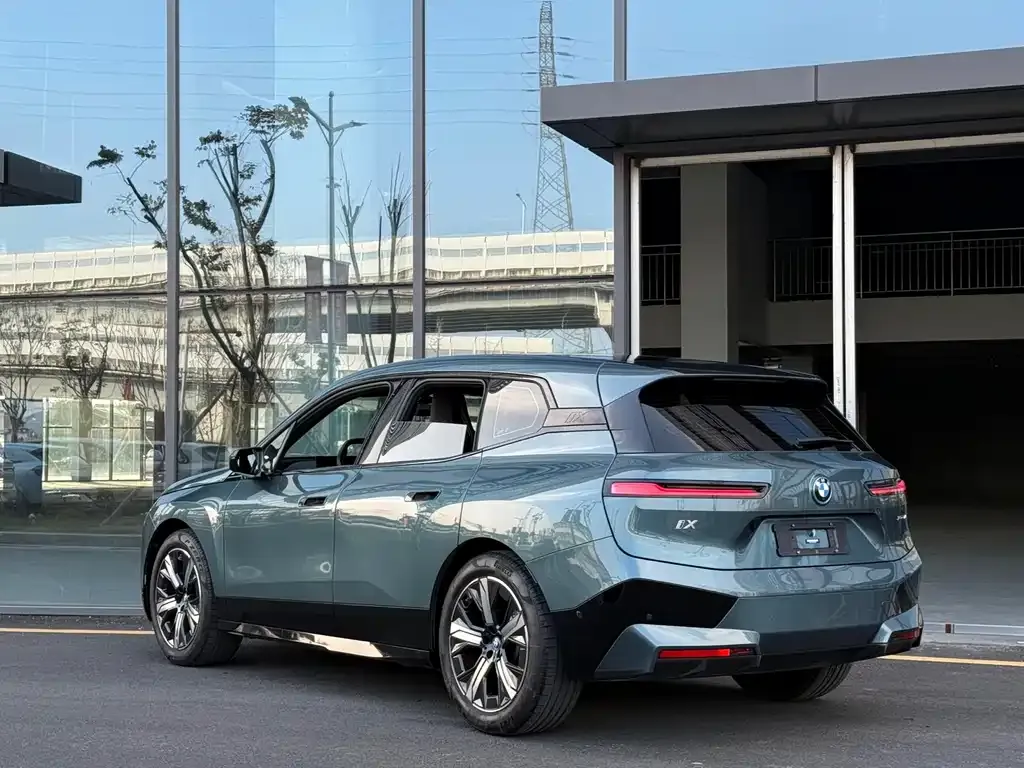 BMW iX 2023 из CN, фото 8