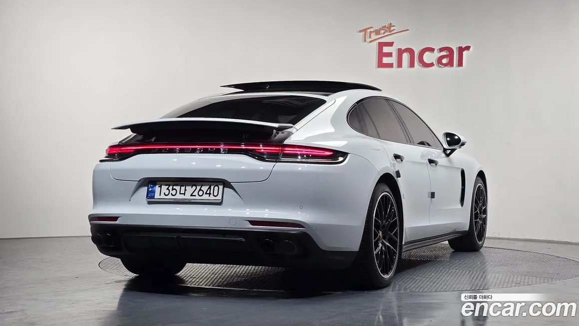 Porsche Panamera 2023 из KR, фото 4
