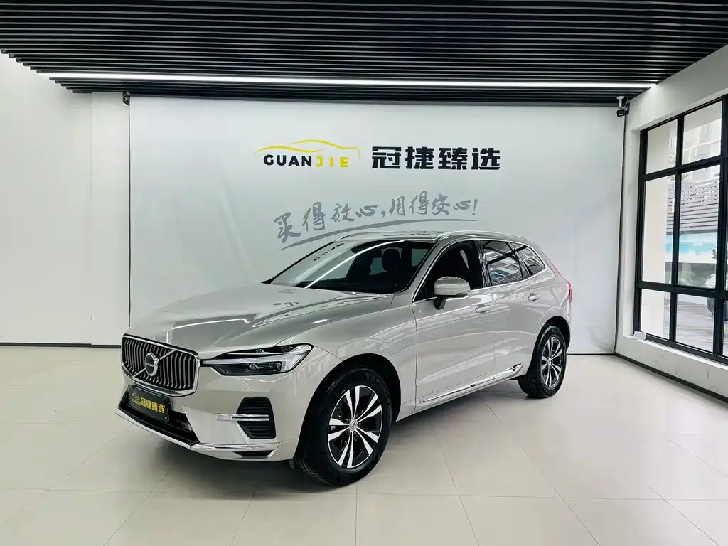 Volvo XC60 2024 из CN, фото 1
