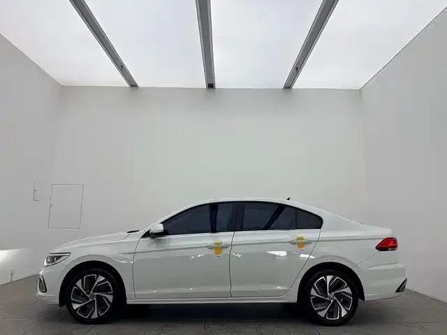 Volkswagen Bora 2023 из CN, фото 2