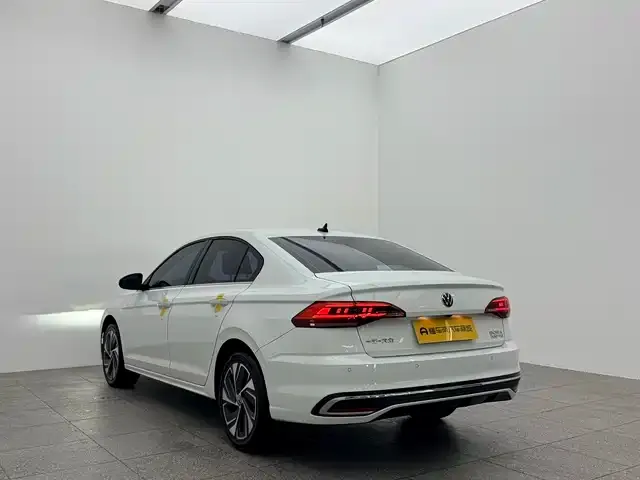 Volkswagen Bora 2023 из CN, фото 3