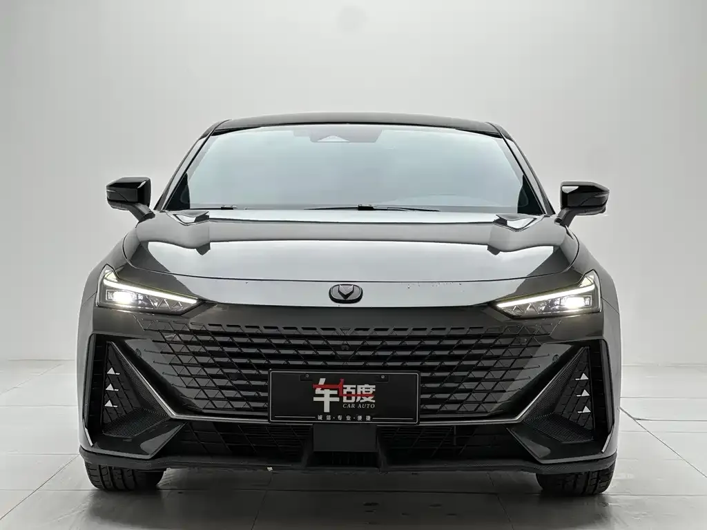Changan UNI-V 2024 из CN, фото 2