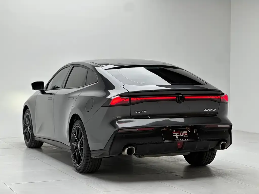 Changan UNI-V 2024 из CN, фото 6