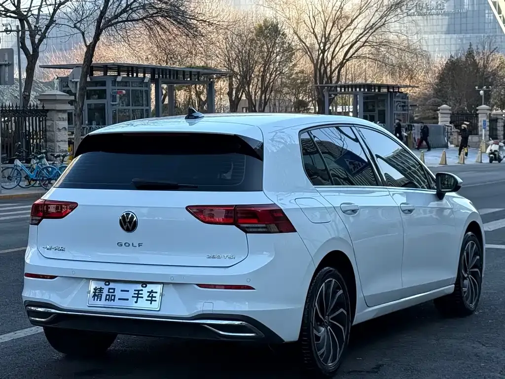 Volkswagen Golf 2022 из CN, фото 7
