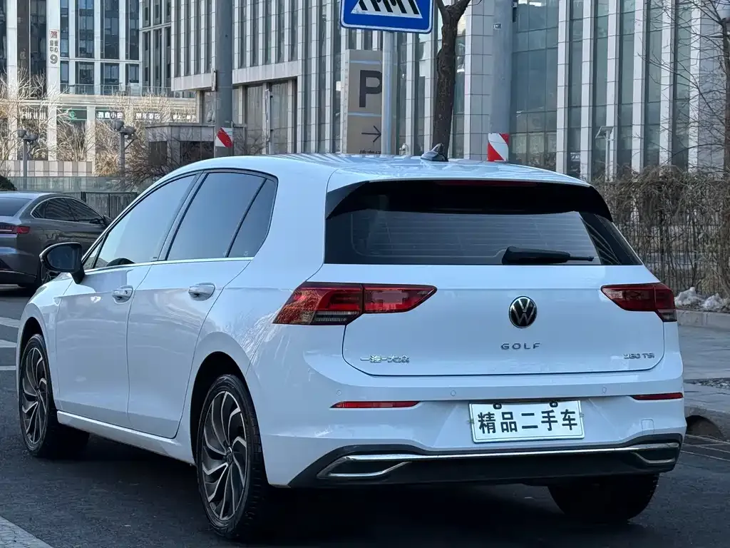 Volkswagen Golf 2022 из CN, фото 8