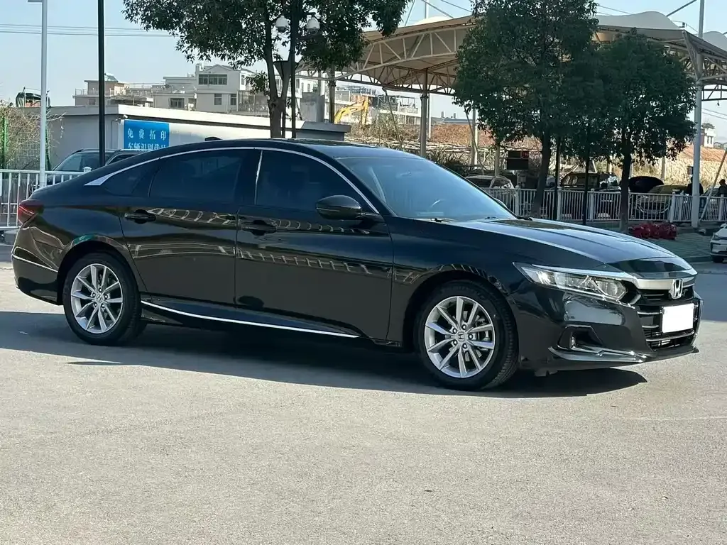 Honda Accord 2023 из CN, фото 2