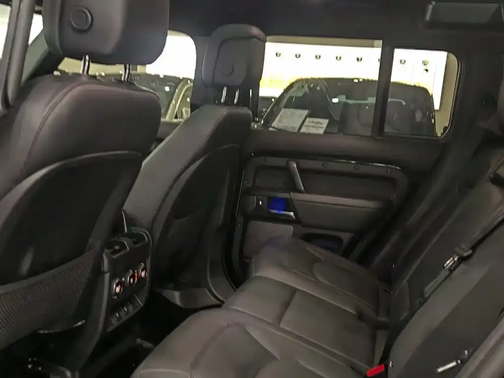 Land Rover Defender 2023 из CN, фото 5