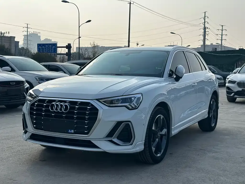 Audi Q3 2022 из CN, фото 1