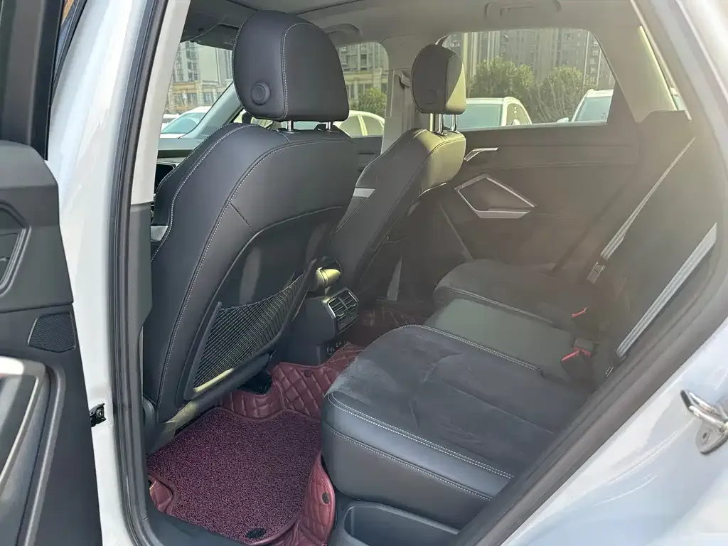 Audi Q3 2022 из CN, фото 2