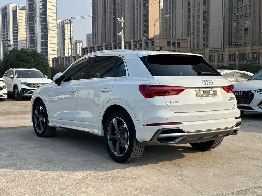 Audi Q3 2022 из CN, фото 10