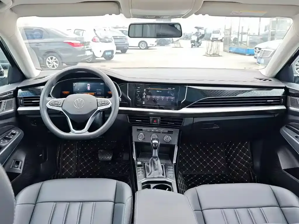 Volkswagen Passat 2024 из CN, фото 5