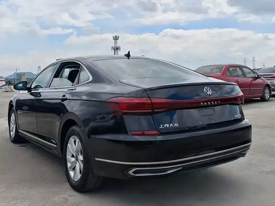 Volkswagen Passat 2024 из CN, фото 7