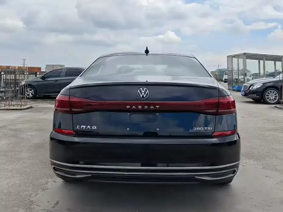 Volkswagen Passat 2024 из CN, фото 8