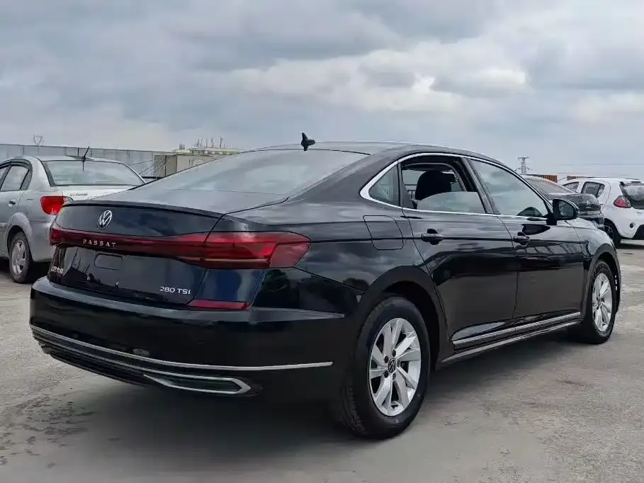 Volkswagen Passat 2024 из CN, фото 9