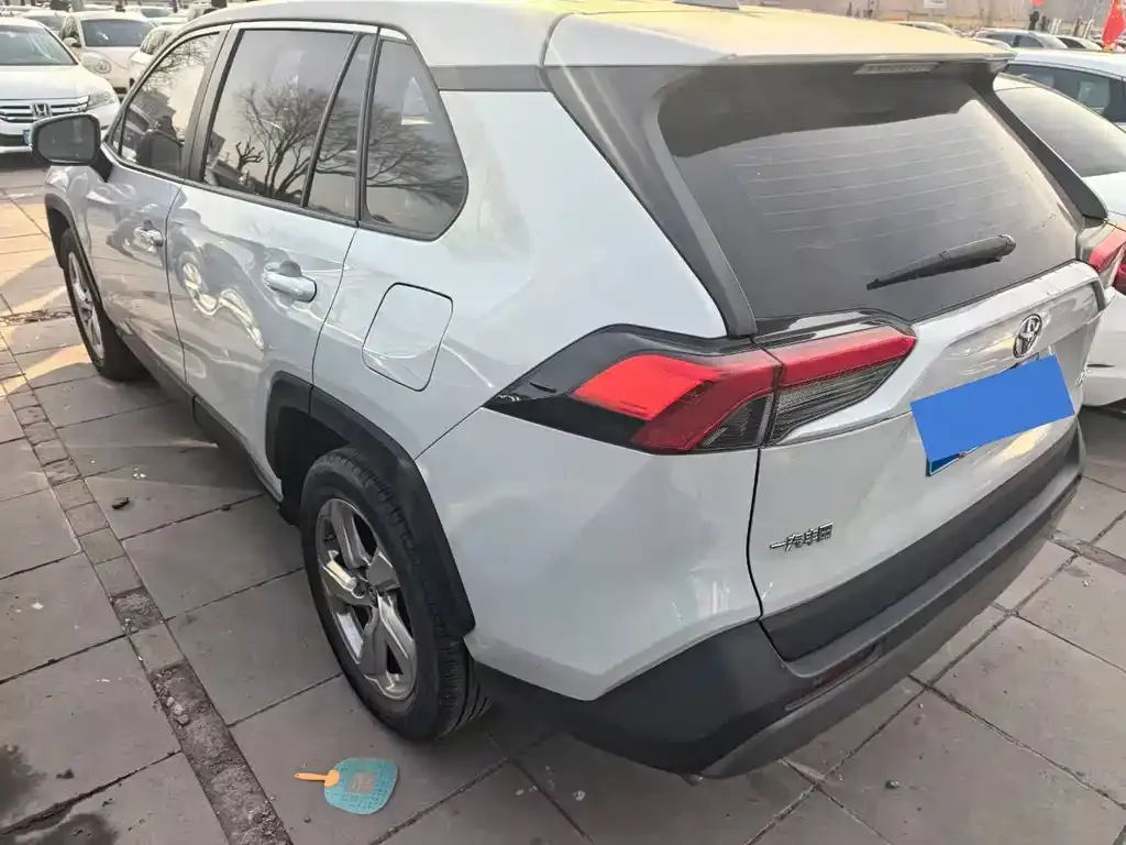 Toyota RAV4 2021 из CN, фото 3