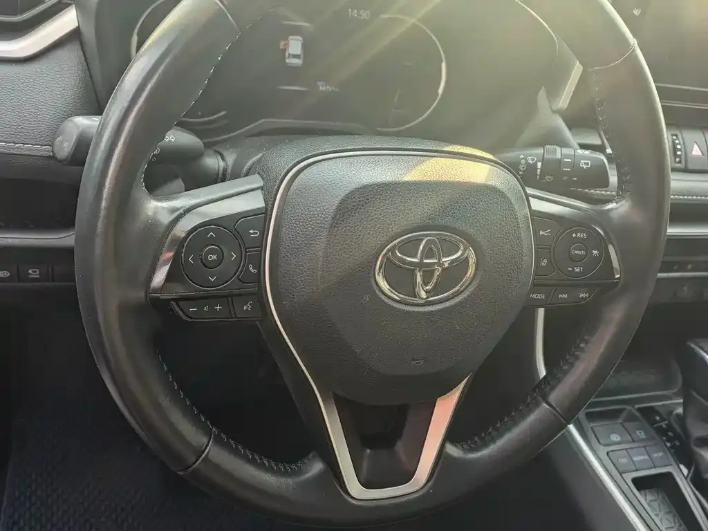 Toyota RAV4 2021 из CN, фото 10
