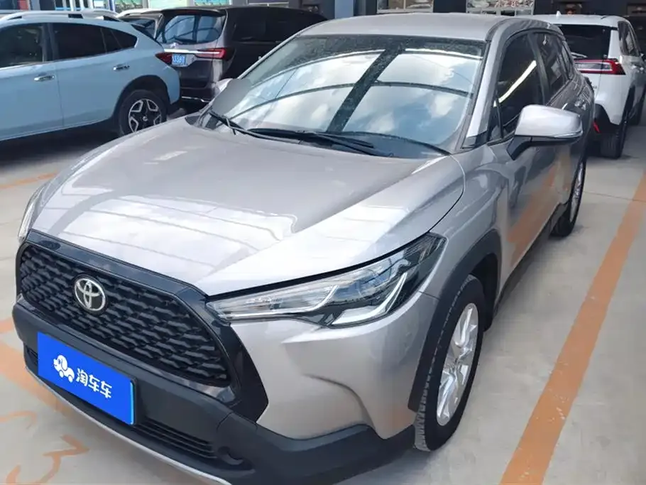 Toyota Corolla Cross — фото 1
