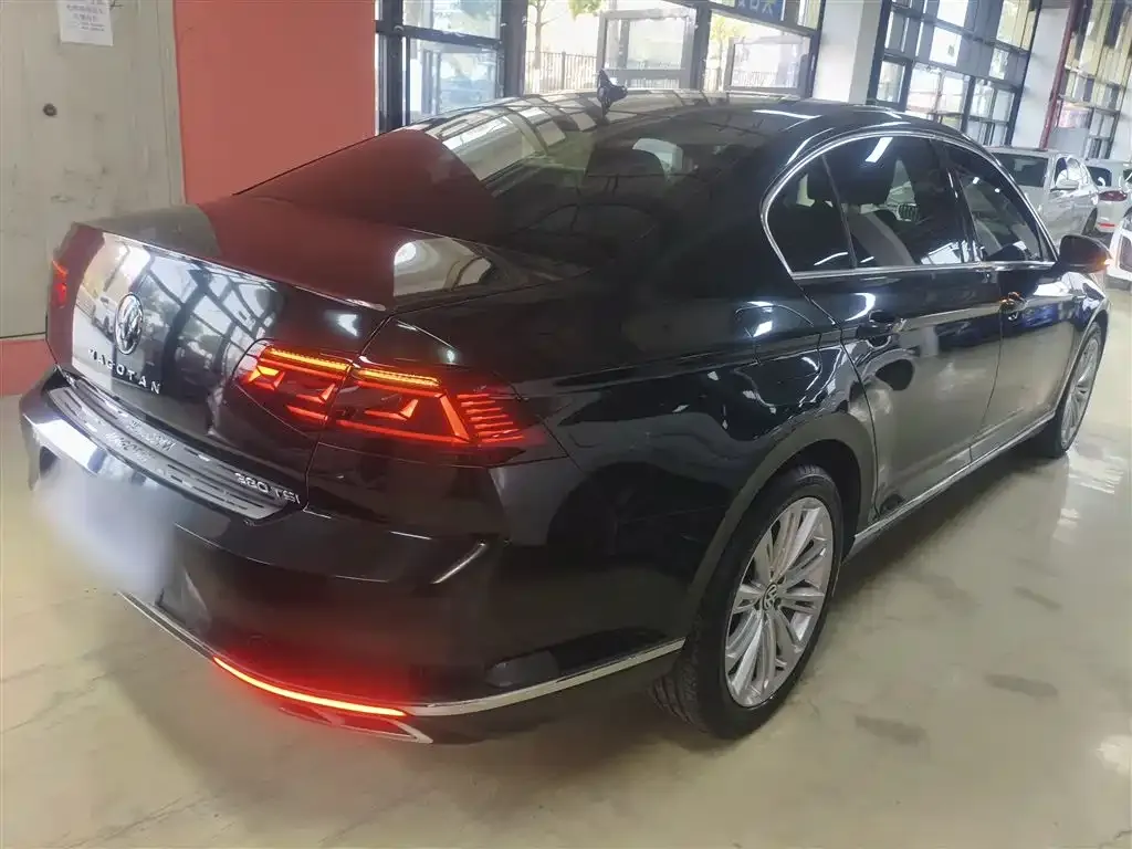 Volkswagen Magotan 2022 из CN, фото 4