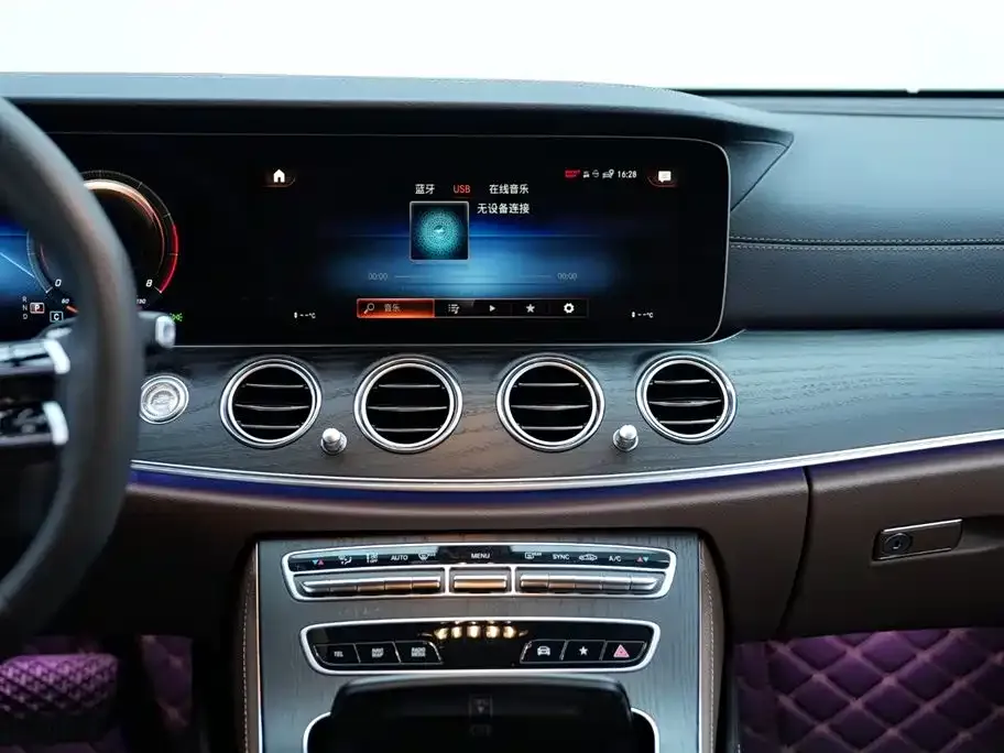Mercedes-Benz E-Class 2023 из CN, фото 5