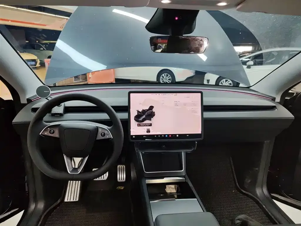 Tesla Model Y 2025 из CN, фото 6