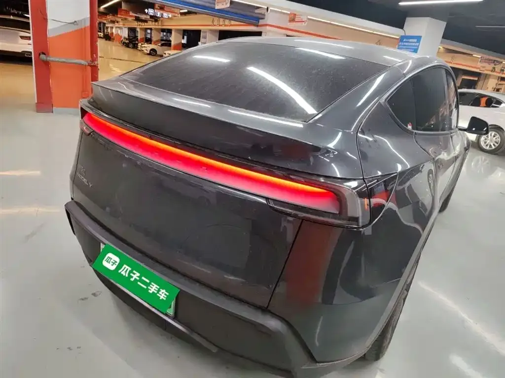 Tesla Model Y 2025 из CN, фото 5