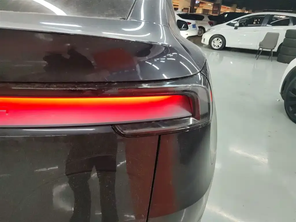 Tesla Model Y 2025 из CN, фото 3