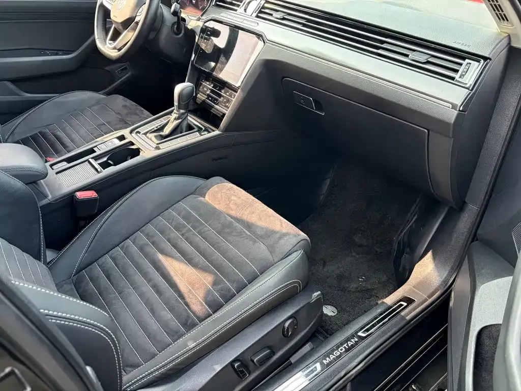 Volkswagen Magotan 2021 из CN, фото 3