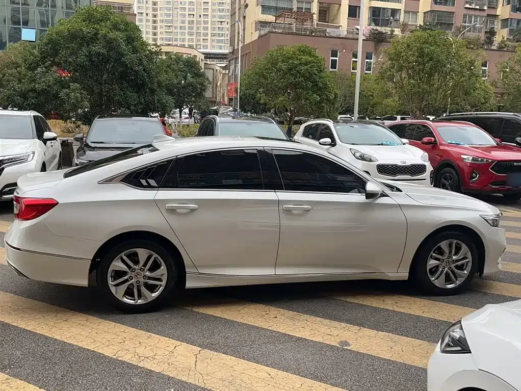 Honda Accord 2021 из CN, фото 4