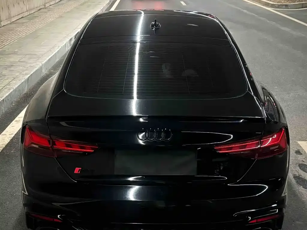 Audi RS 5 2021 из CN, фото 8