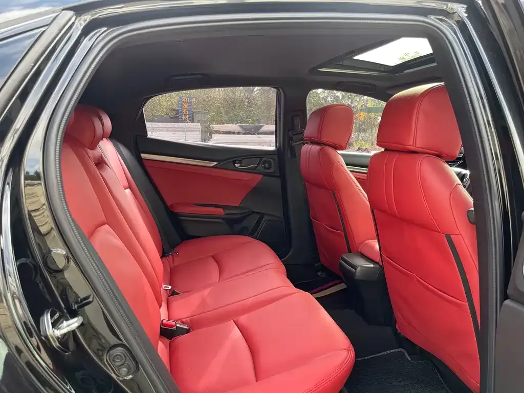 Honda Civic 2021 из CN, фото 2