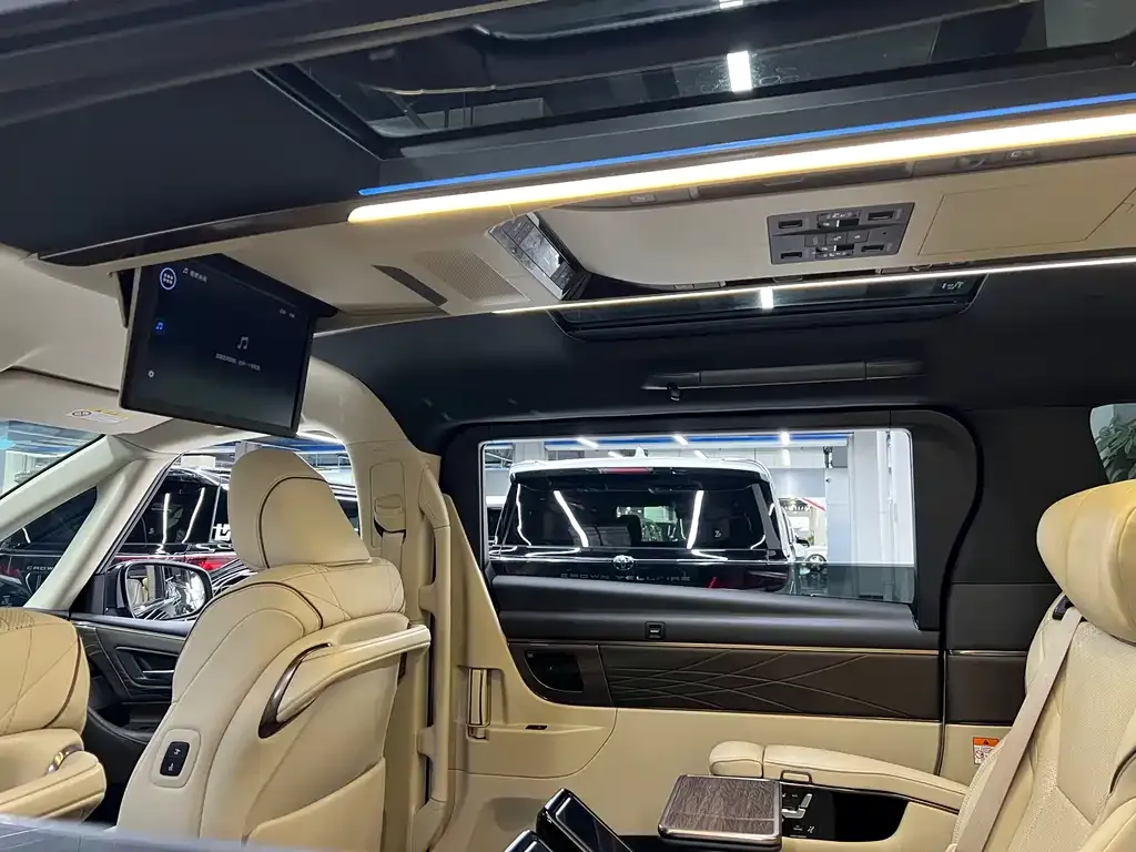 Toyota Alphard 2024 из CN, фото 4