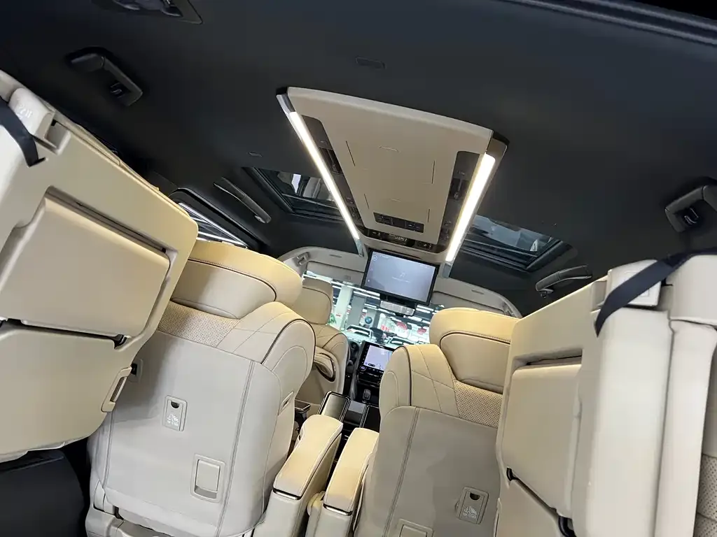 Toyota Alphard 2024 из CN, фото 2