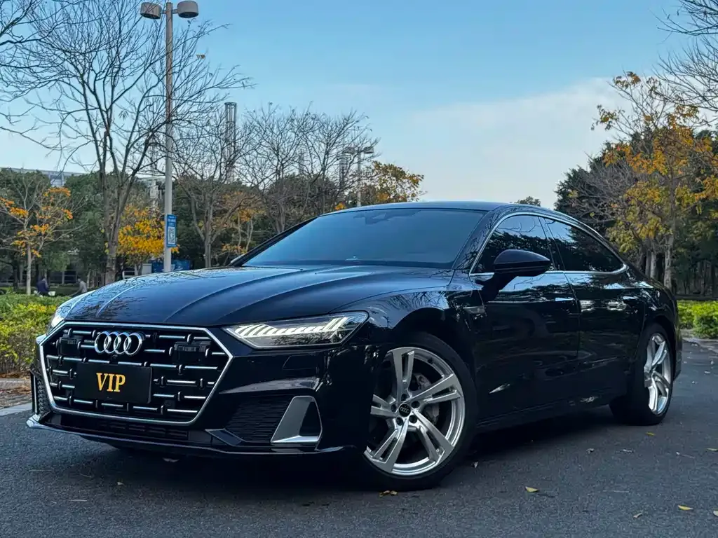 Audi A7L 2023 из CN, фото 1