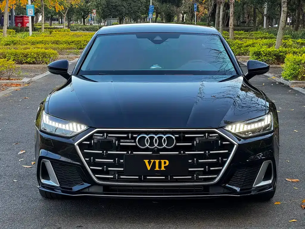 Audi A7L 2023 из CN, фото 3