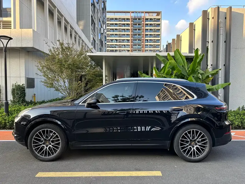 Porsche Cayenne — фото 3