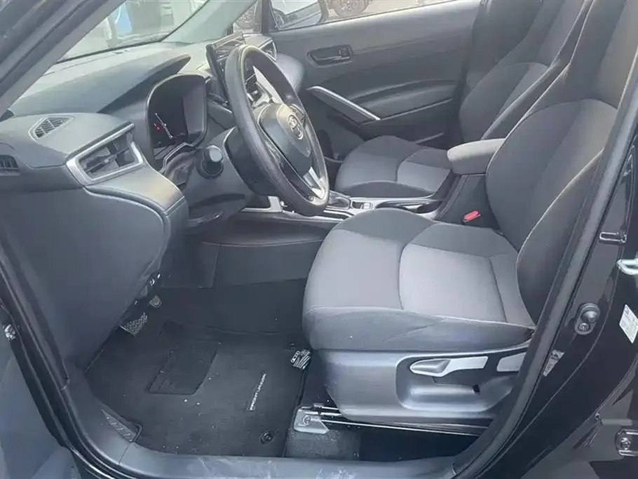 Toyota Frontlander 2024 из CN, фото 10