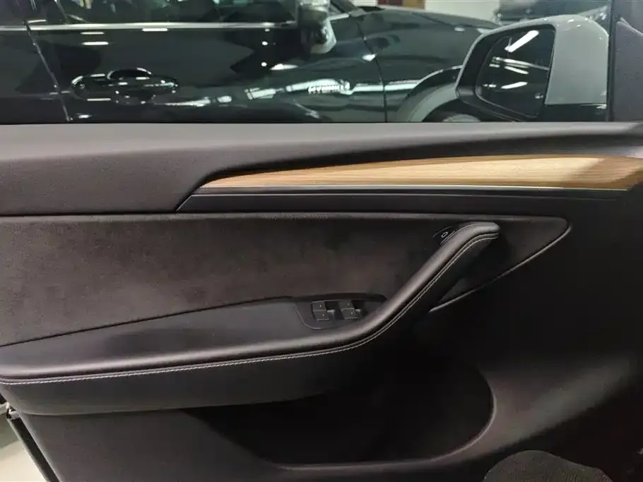Tesla Model Y 2023 из CN, фото 6