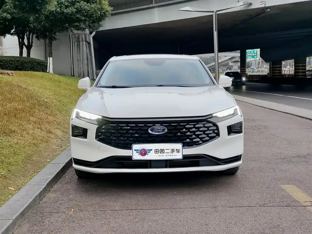 Ford Mondeo 2023 из CN, фото 5
