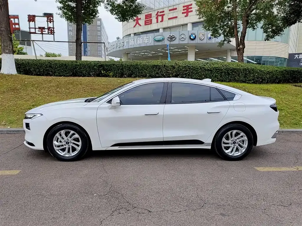 Ford Mondeo 2023 из CN, фото 8