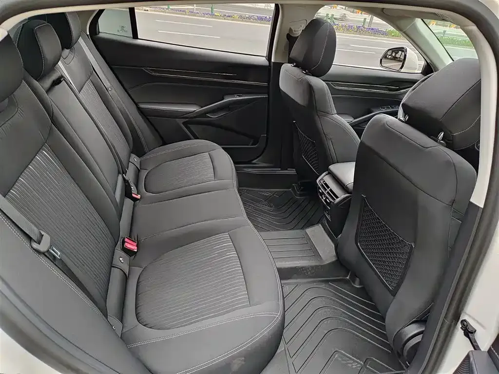 Ford Mondeo 2023 из CN, фото 4