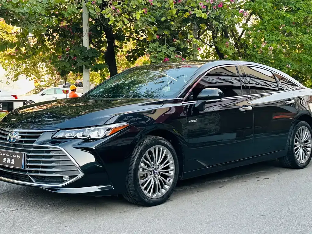 Toyota Avalon 2021 из CN, фото 1