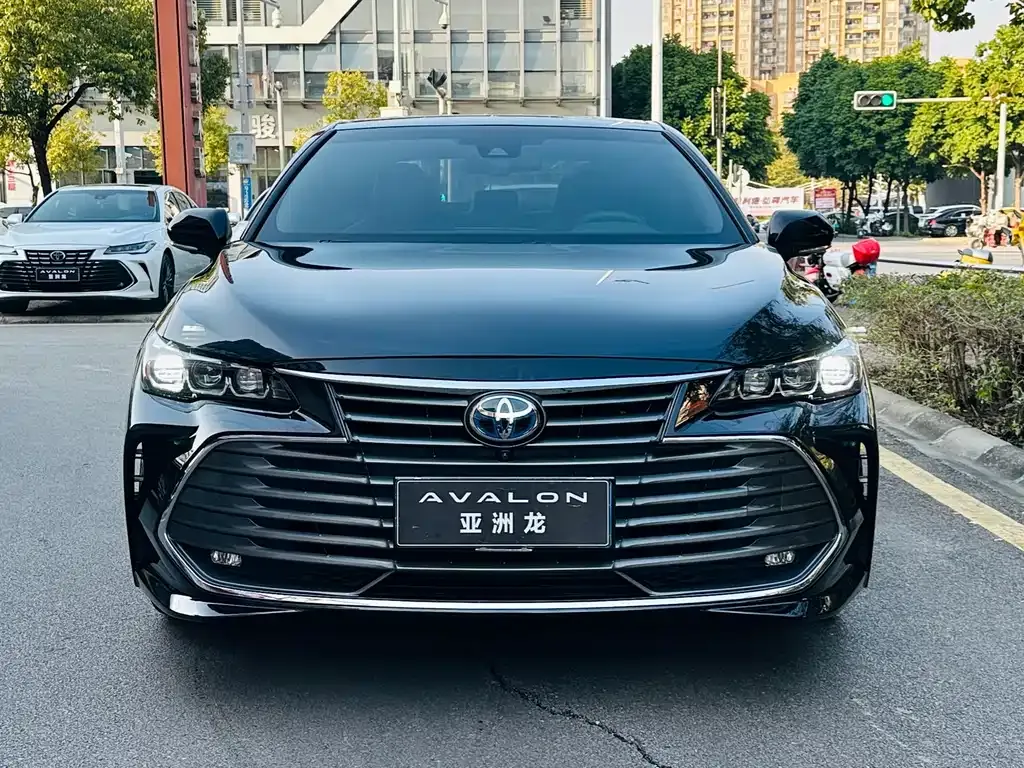 Toyota Avalon 2021 из CN, фото 2