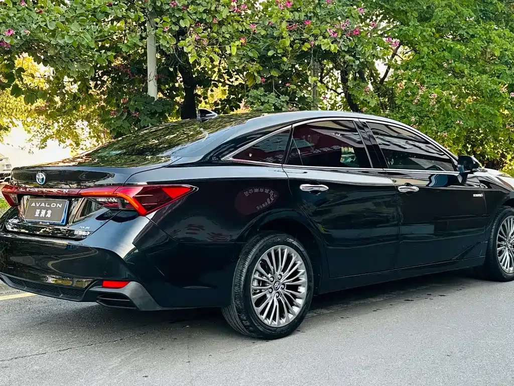 Toyota Avalon 2021 из CN, фото 5