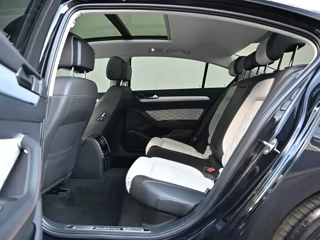 [object Object] Magotan 2024 из CN, фото 8