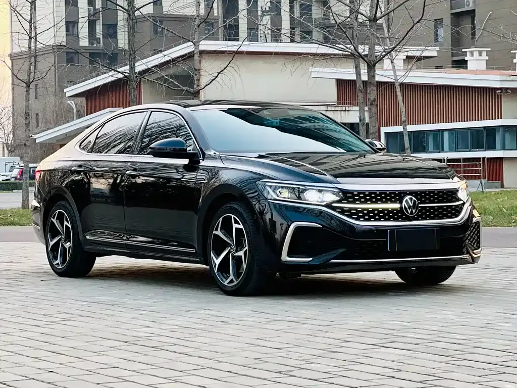 Volkswagen Passat — фото 3