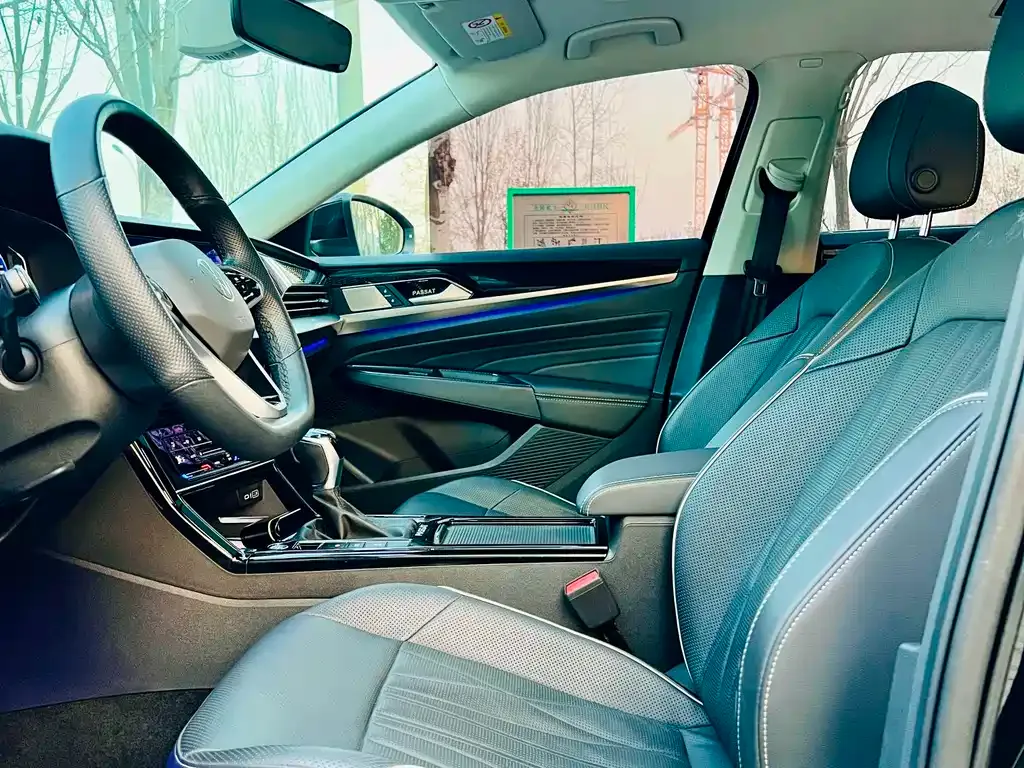Volkswagen Passat — фото 5