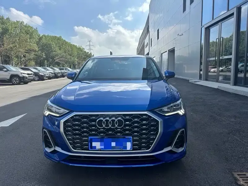 Audi Q3 Sportback 2021 из CN, фото 2