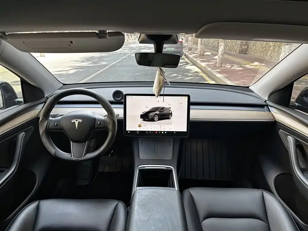 Tesla Model Y 2023 из CN, фото 5