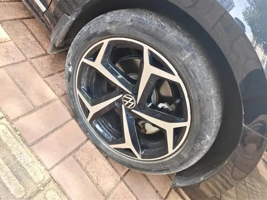 Volkswagen Passat 2024 из CN, фото 2